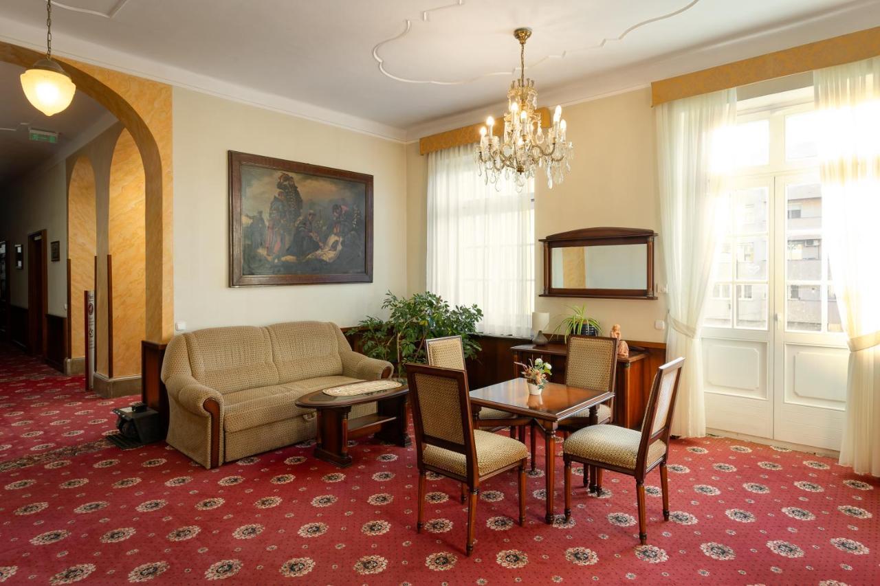 Hotel Eger & Park Extérieur photo