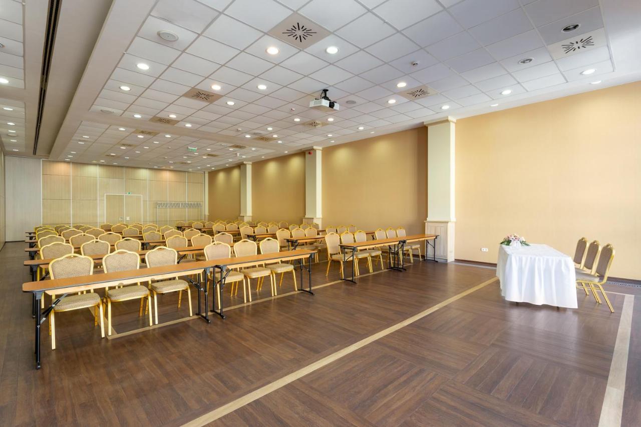 Hotel Eger & Park Extérieur photo