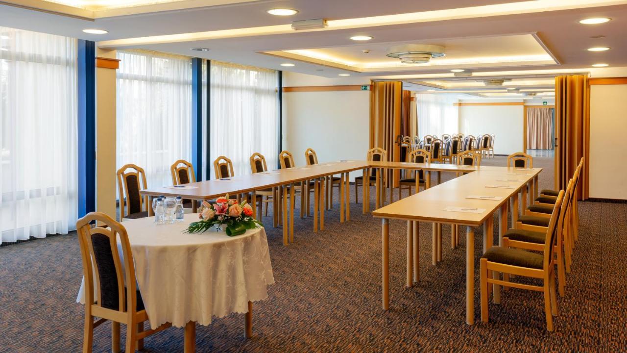 Hotel Eger & Park Extérieur photo