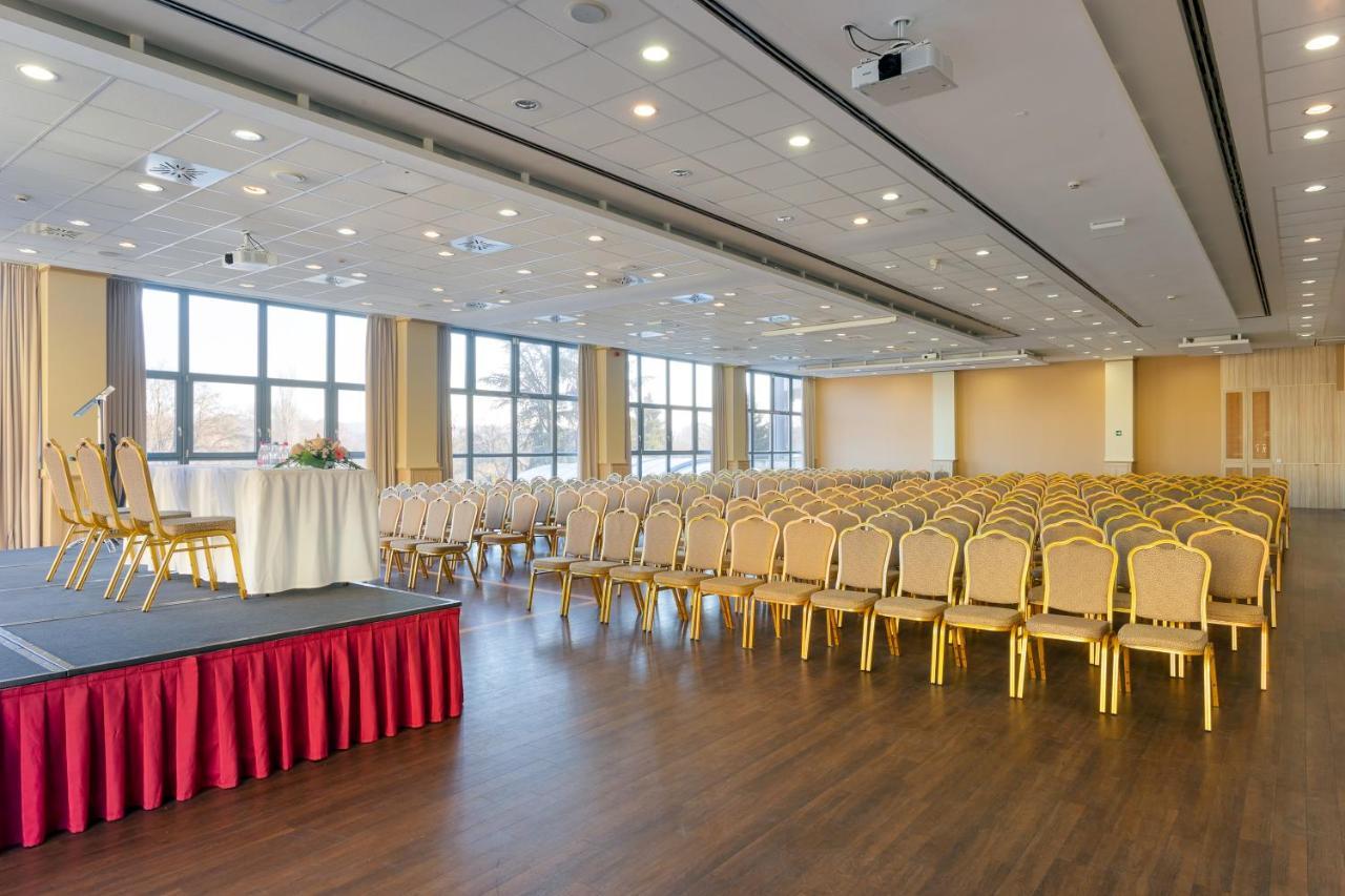 Hotel Eger & Park Extérieur photo