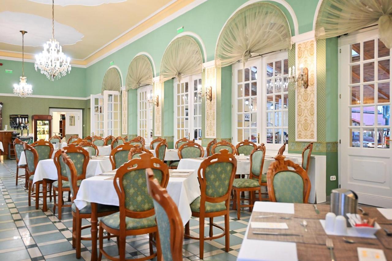 Hotel Eger & Park Extérieur photo