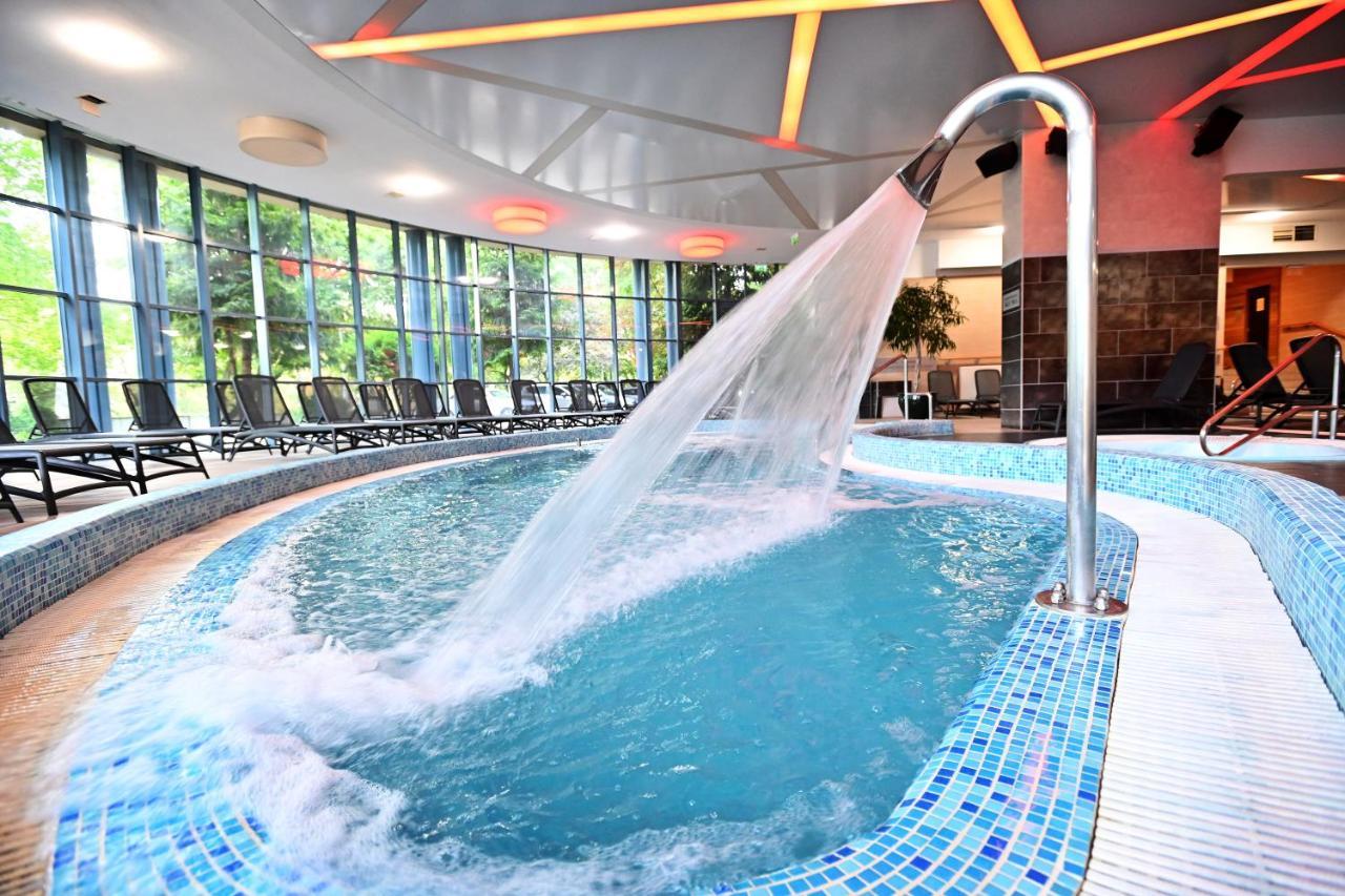 Hotel Eger & Park Extérieur photo