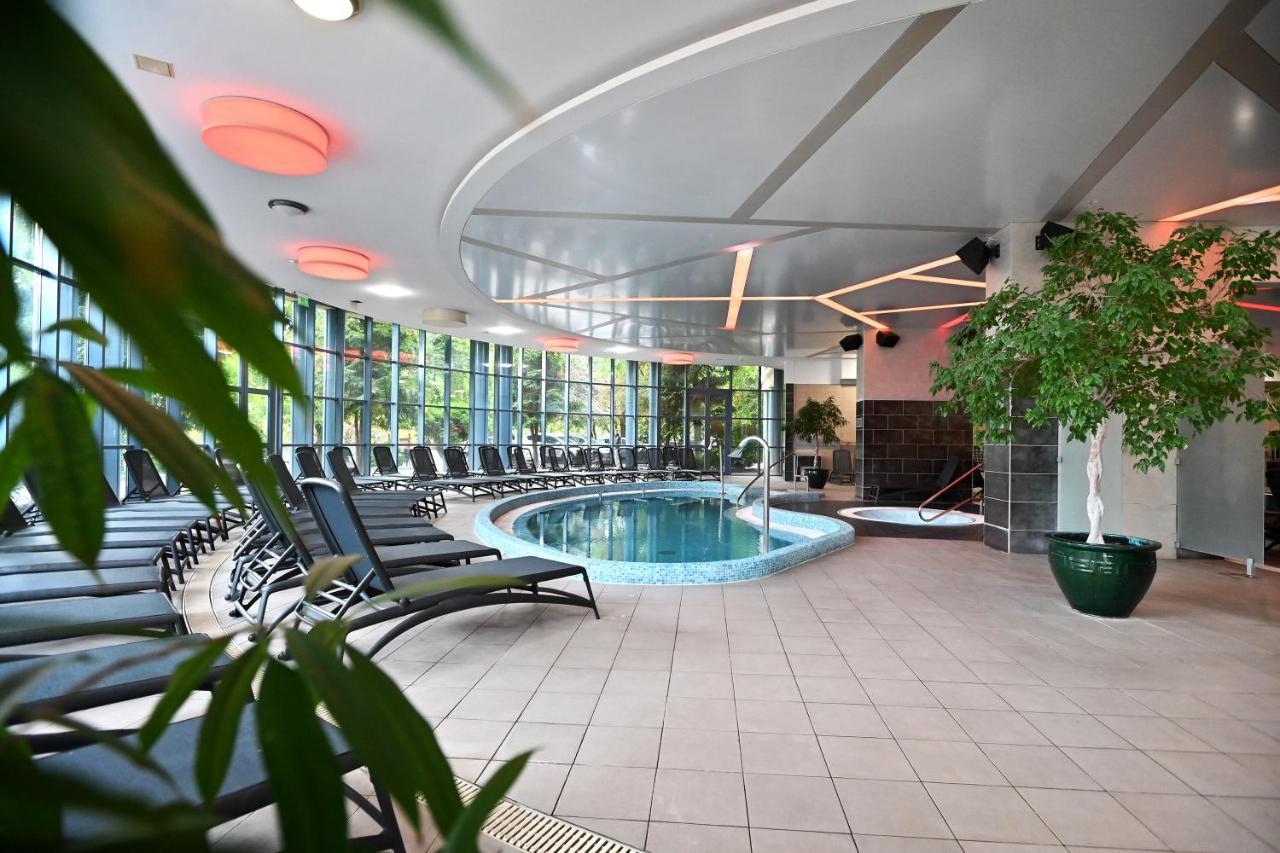 Hotel Eger & Park Extérieur photo